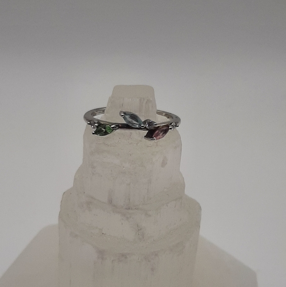 R904 Sterling Silver Vine Ring - Charmed Aroma - Picture 1 of 7
